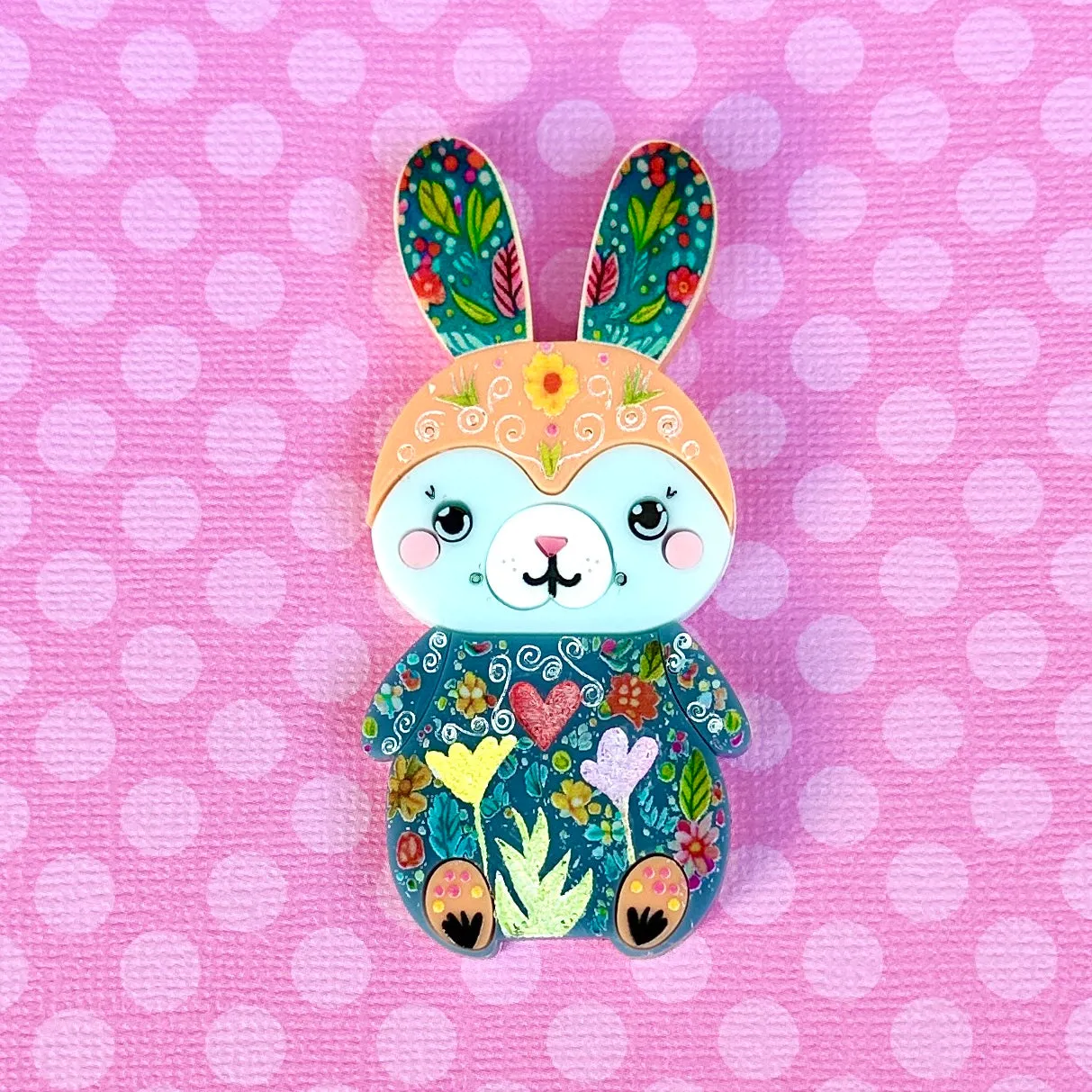 Bella the bunny 🐰 - brooch
