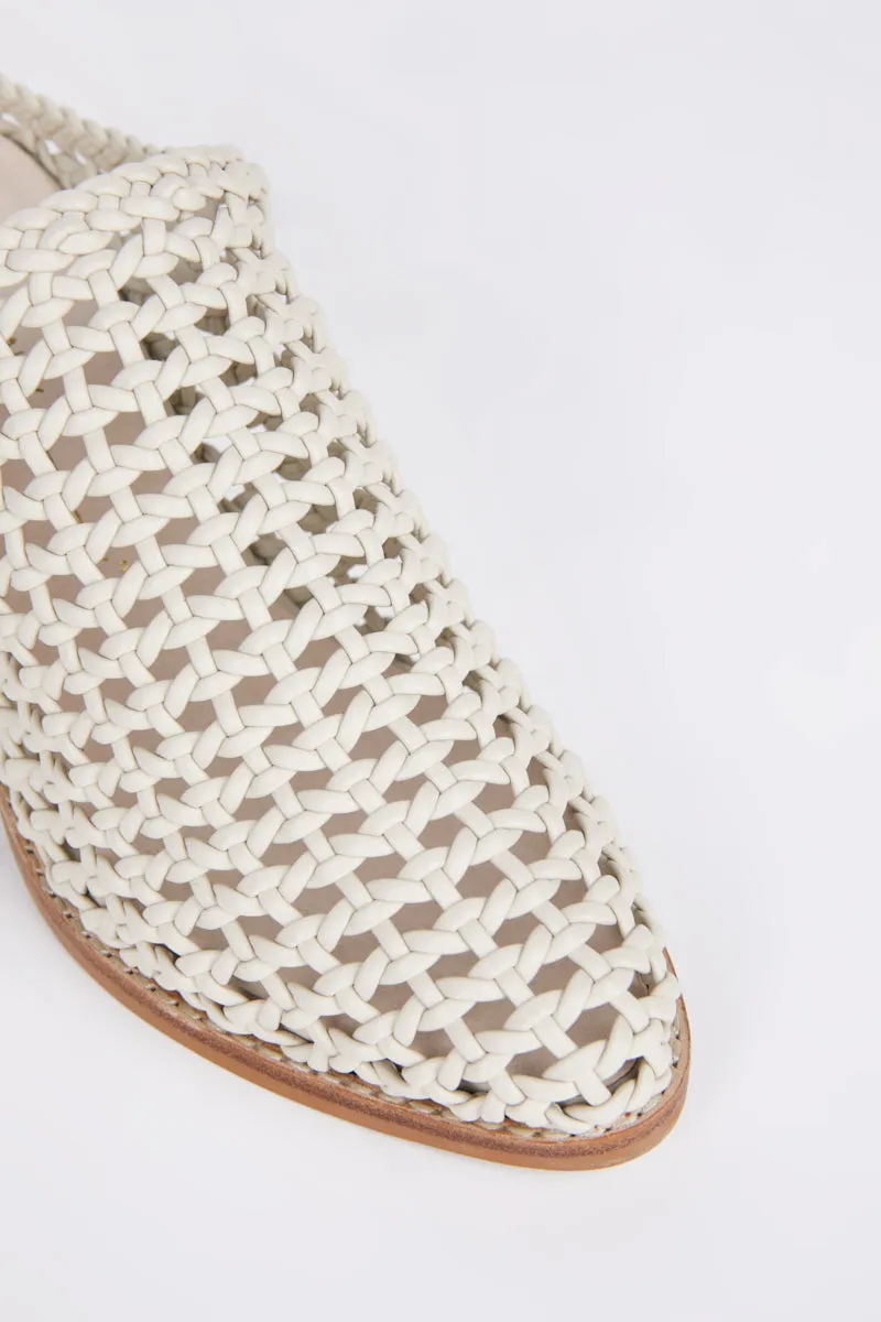 CAPS HEELED MULE