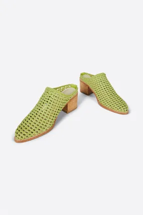 CAPS HEELED MULE