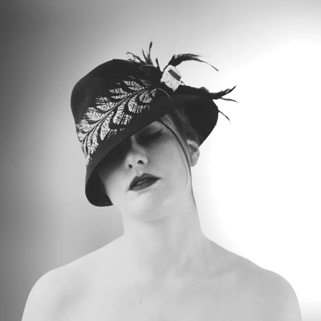 Car race trilby