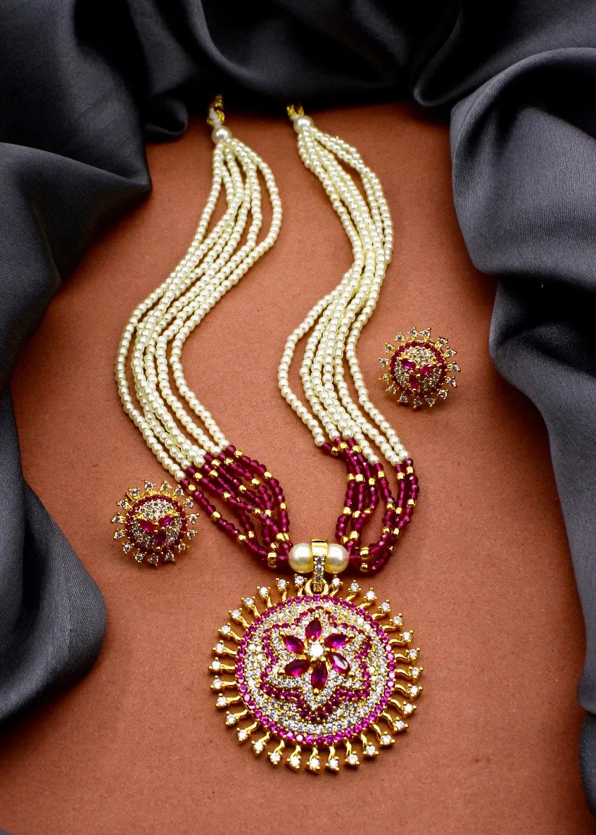 CIRCLE DESIGNER NECKLACE