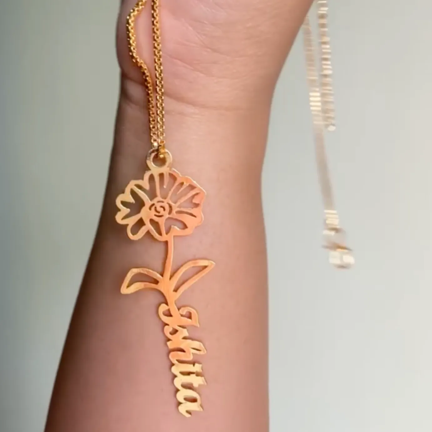 Floral Single Name Necklace
