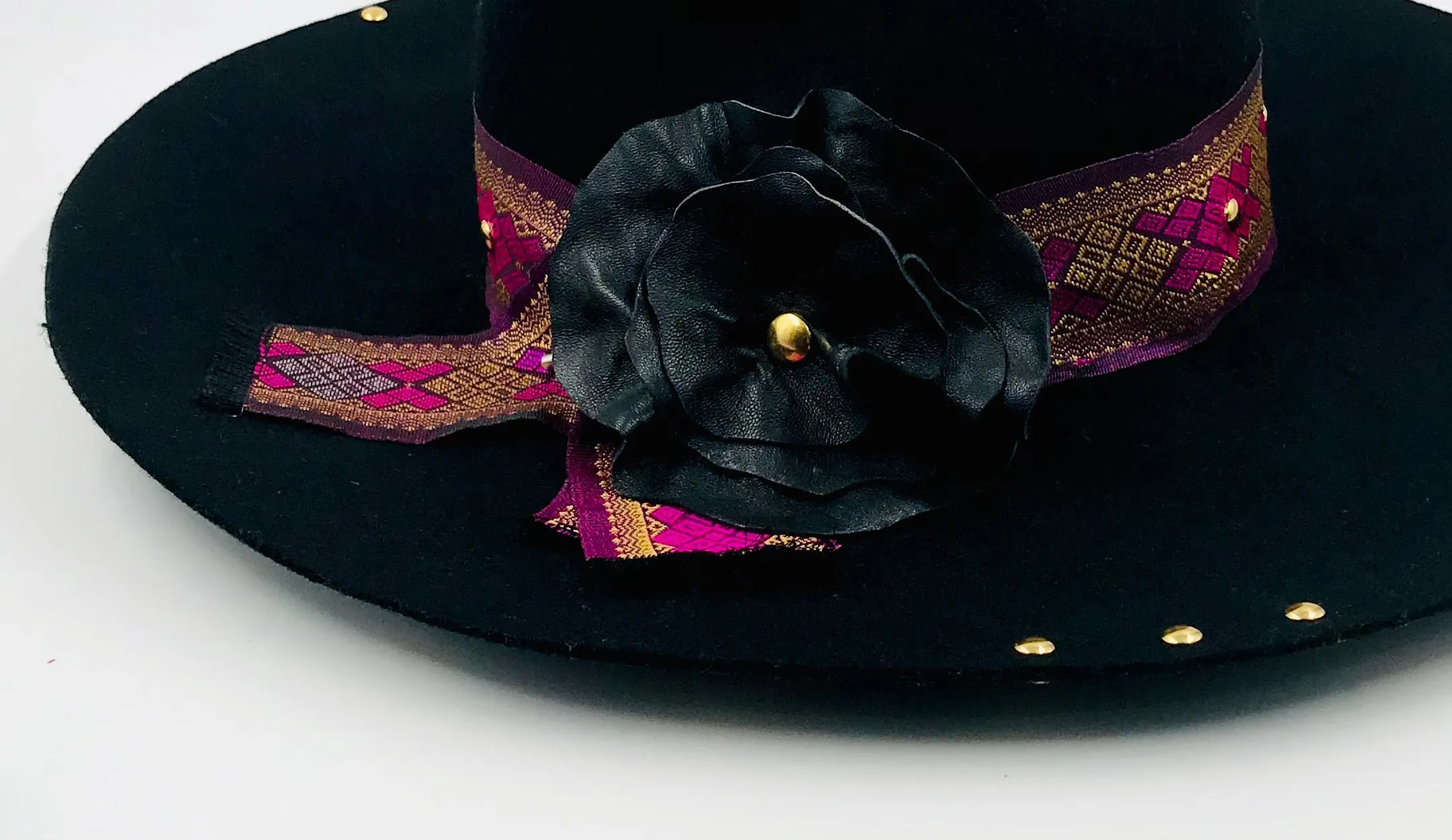 Hat  Wide brimmed fedora