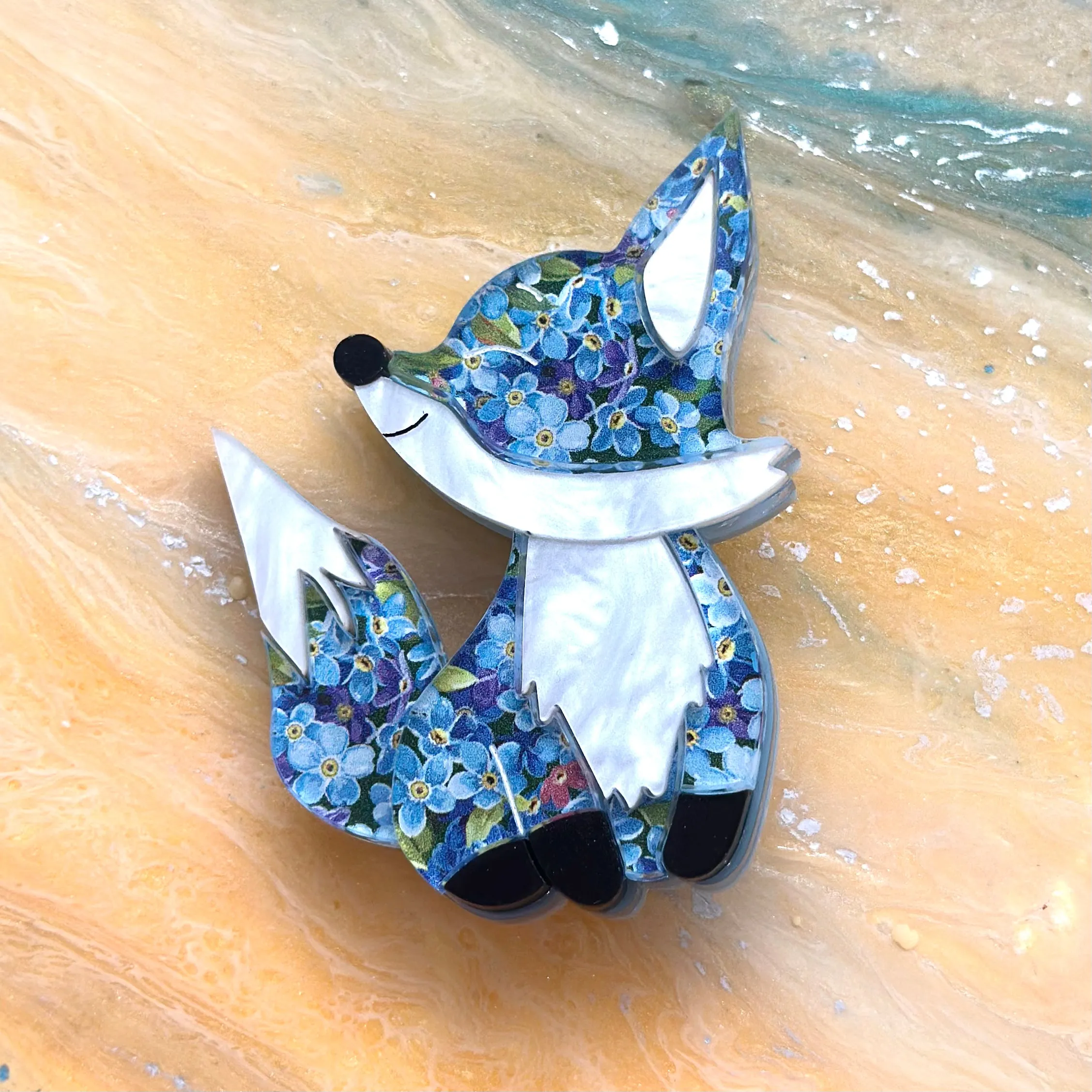 Jay the fox 🦊 - Brooch