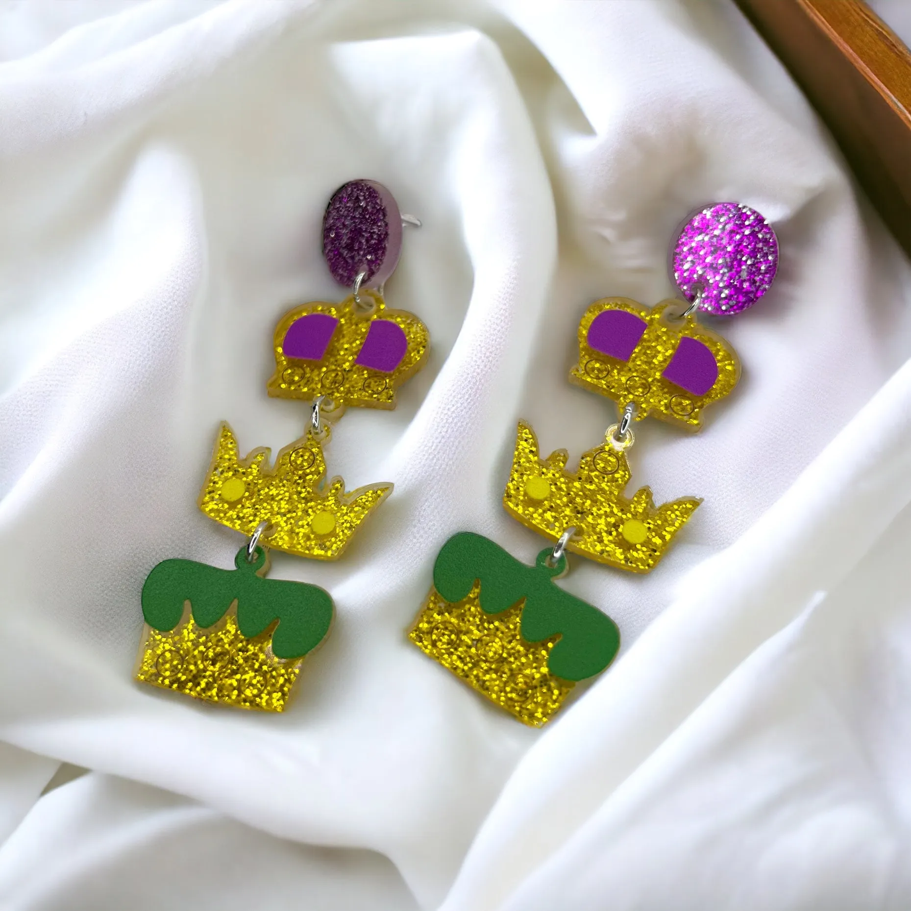 Mardi Gras Earrings - Fleur de lis, Handmade Earrings, New Orleans, Purple Green Gold, Mardi Gras Jewelry, Parade Outfit, Dangle, NOLA