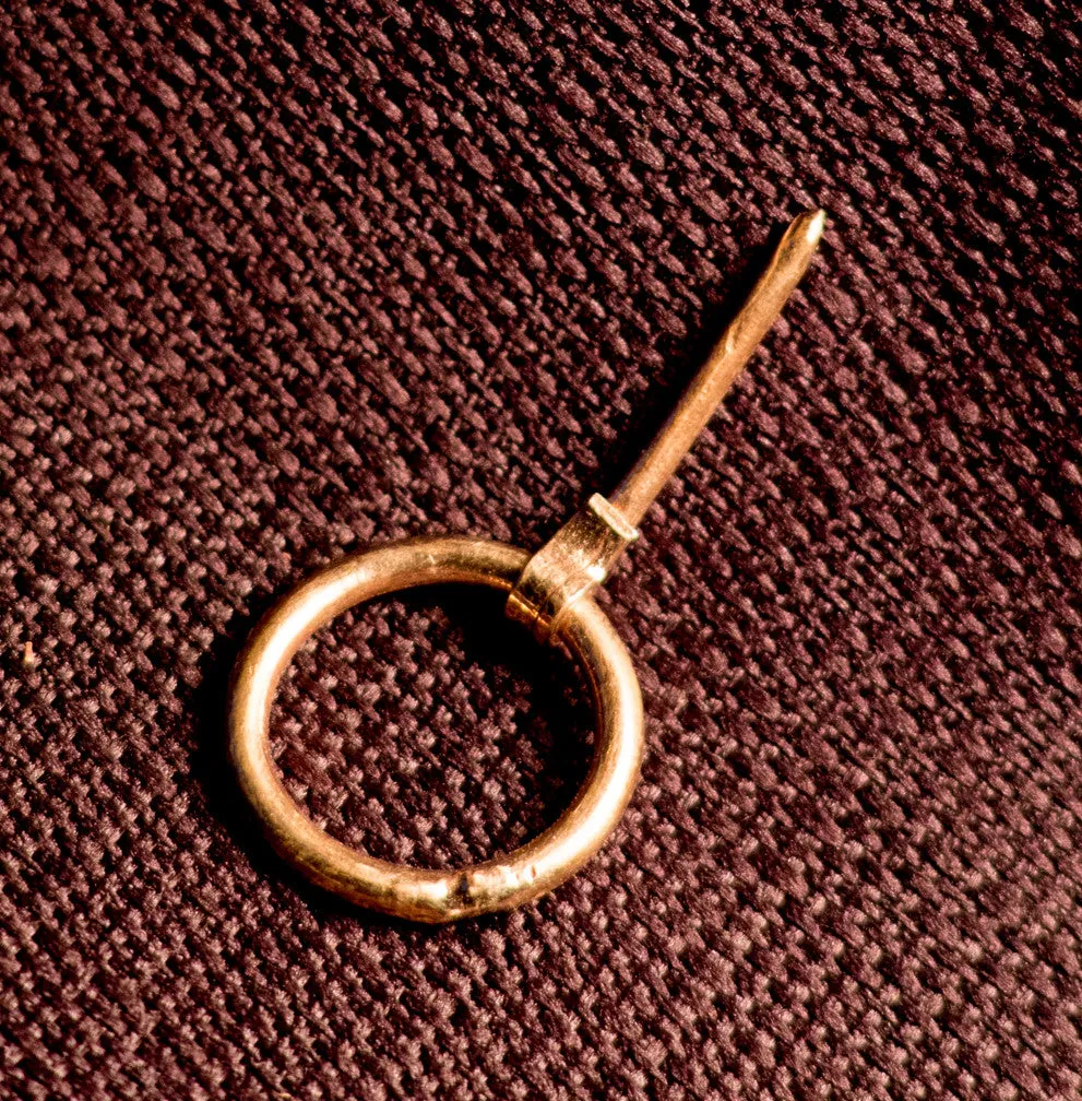 Simple Small Annular Brooch - W-71