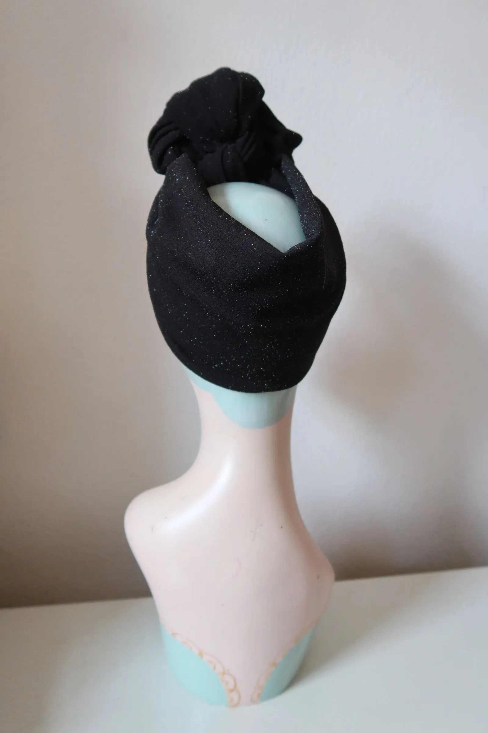 SLOUCHY KNOT Vintage Style Pre-tied Headband in Black Sparkle🎃
