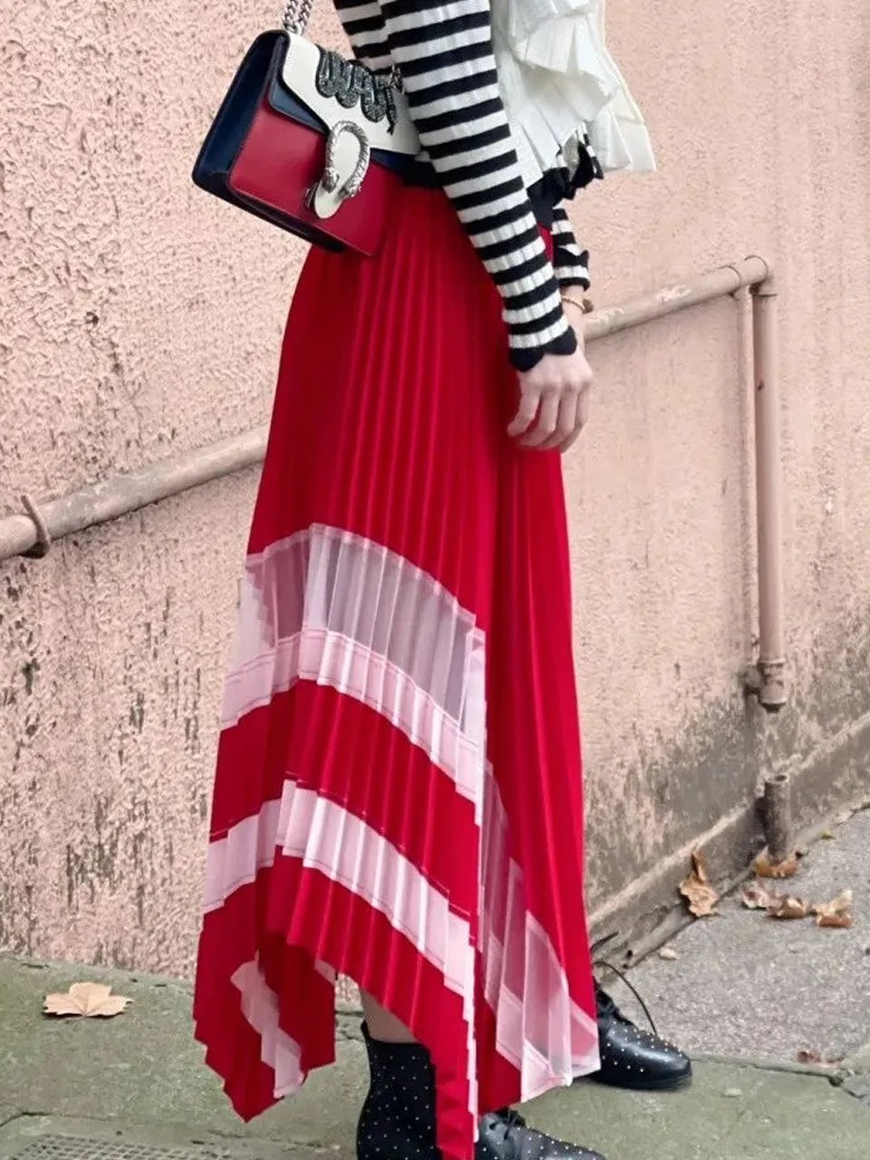Surprise Sale! Red Shades Mesh Panels Pleated Handkerchief Hem Skirt