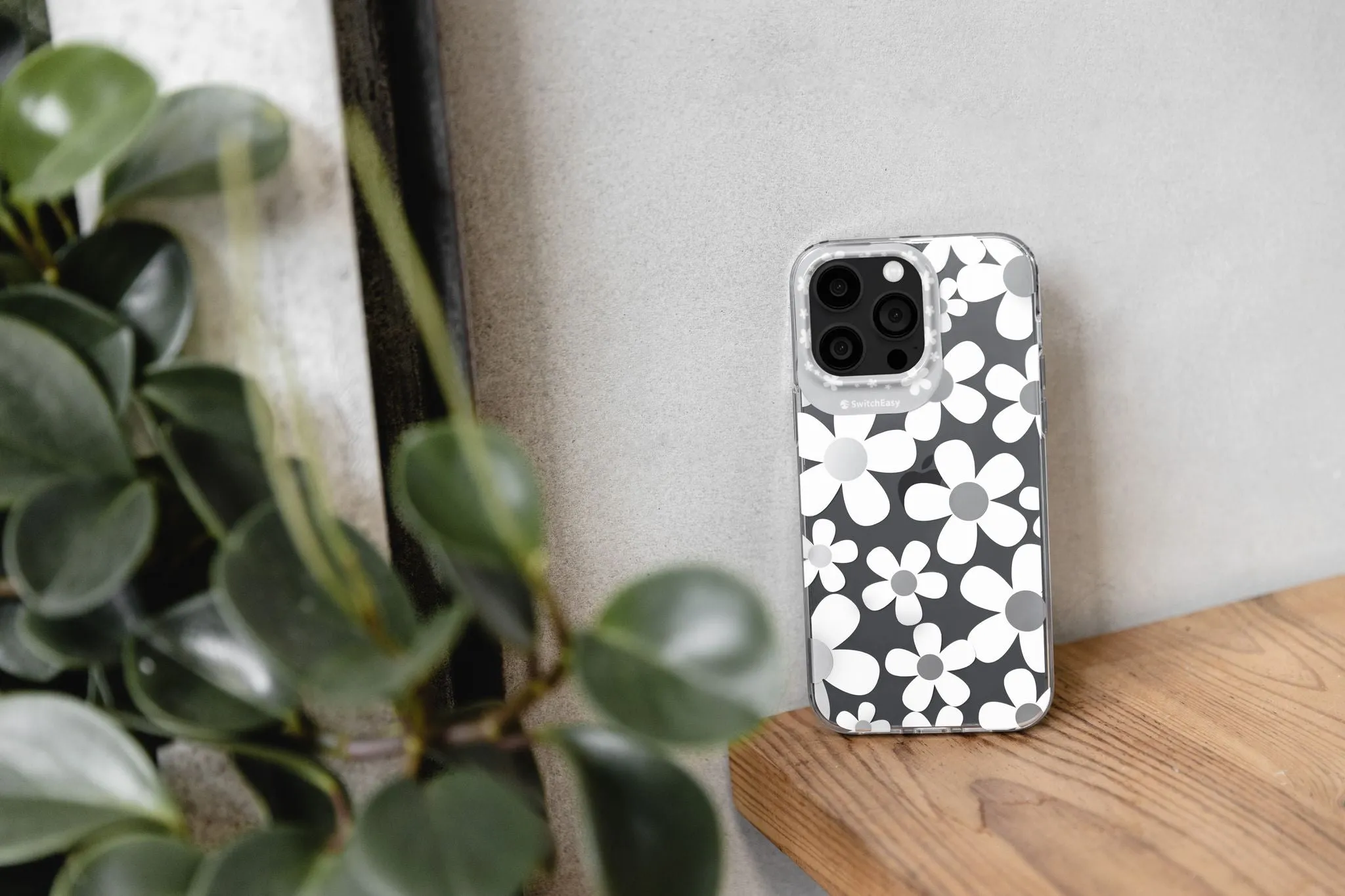 SwitchEasy Artist MagSafe iPhone Case 14 Series